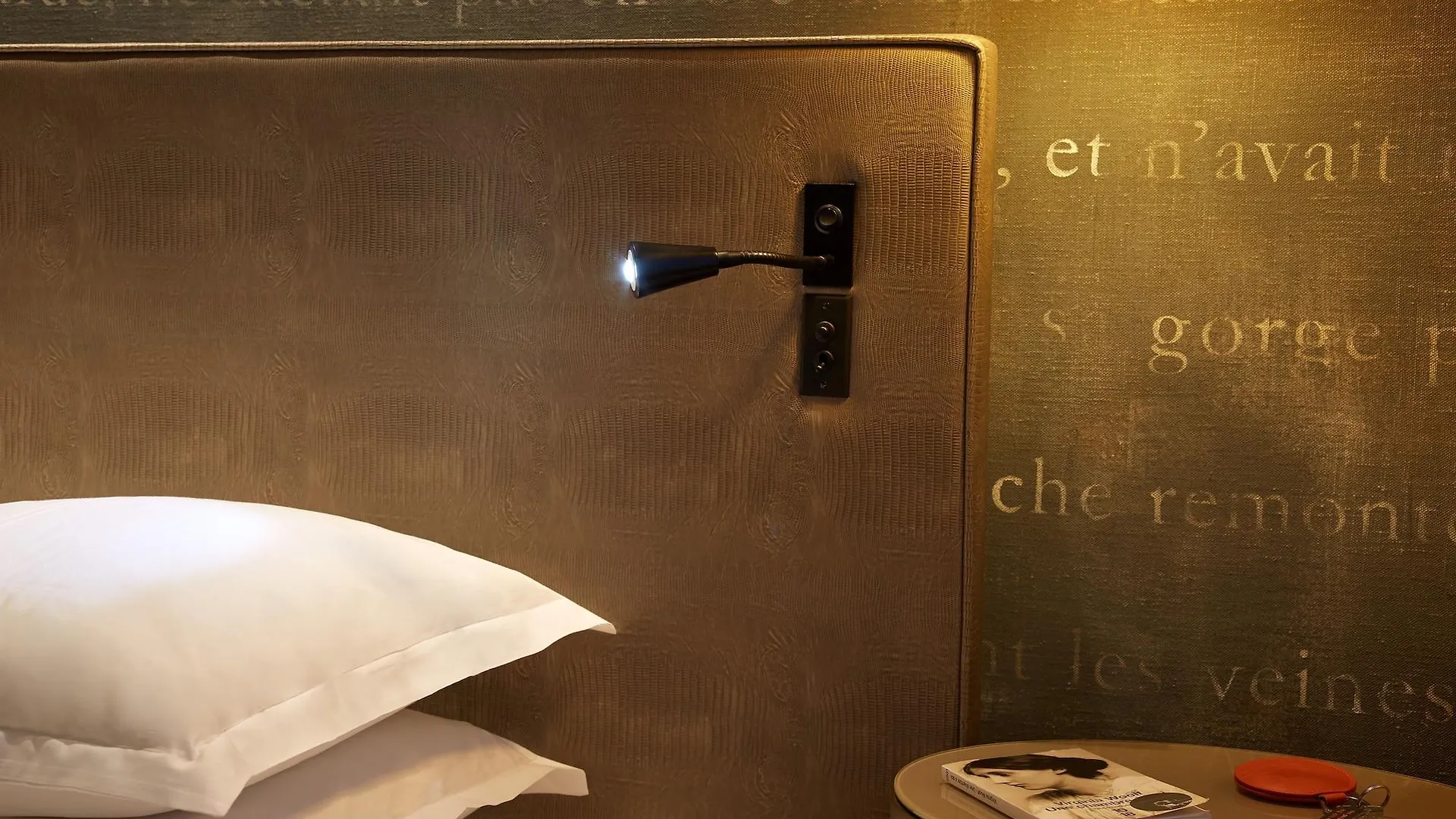 Le Pavillon Des Lettres Hotel