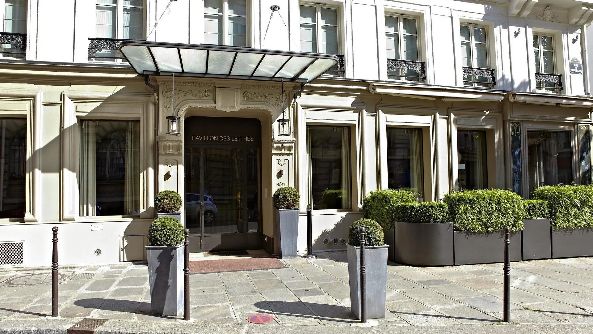 Le Pavillon Des Lettres 4*